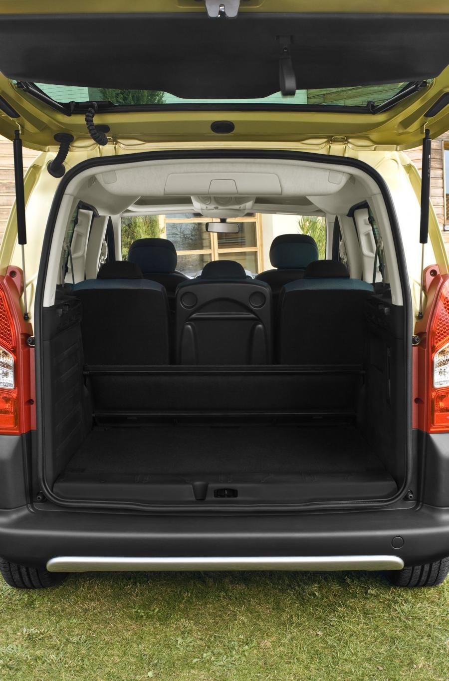  Citroen Berlingo 2009 года  (фото 47 из 72)